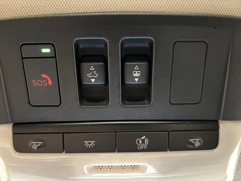 Used 2024 Nissan Pathfinder Platinum AWD/4WD image 23