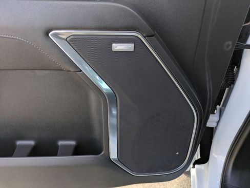 Used 2023 Chevrolet Silverado 1500 LT Trail Boss w/ Convenience Package II image 15