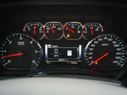 Used 2018 Chevrolet Silverado 1500 High Country image 20