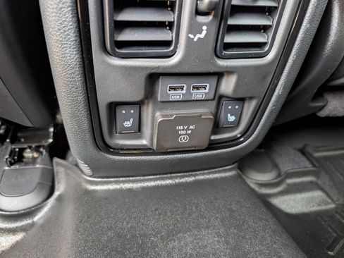 Used 2022 Dodge Durango SRT w/ Technology Group image 19