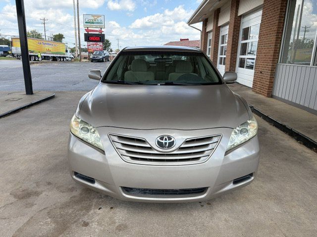 Used 2009 Toyota Camry FWD image 2