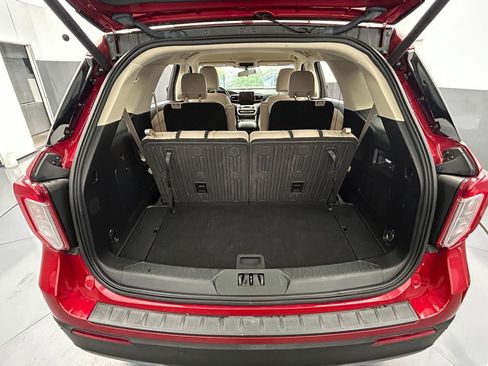 Used 2021 Ford Explorer XLT w/ Equipment Group 202A image 42