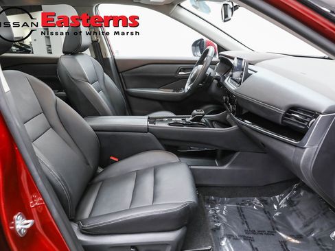 Used 2023 Nissan Rogue SL FWD image 25