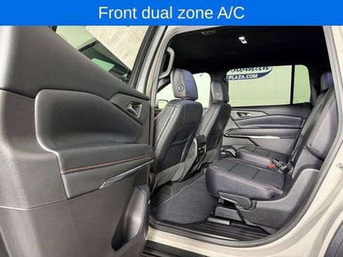 New 2026 Chevrolet Traverse Z71 w/ Enhanced Driving Package image 13