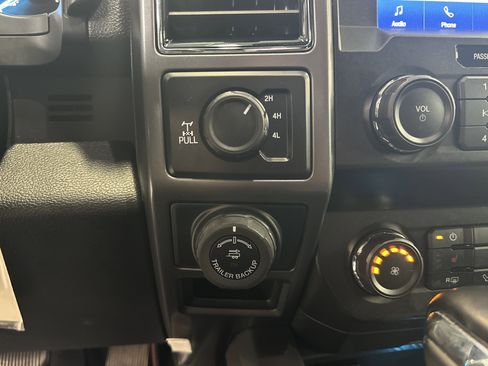 Used 2019 Ford F150 XLT w/ Equipment Group 302A Luxury image 32