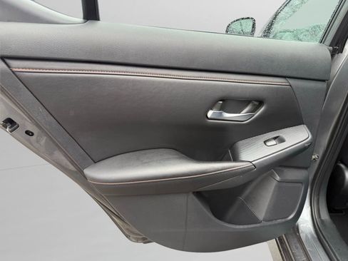 Used 2023 Nissan Sentra SR w/ Electronics Package image 29