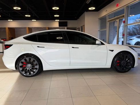 Used 2022 Tesla Model 3 Performance image 13