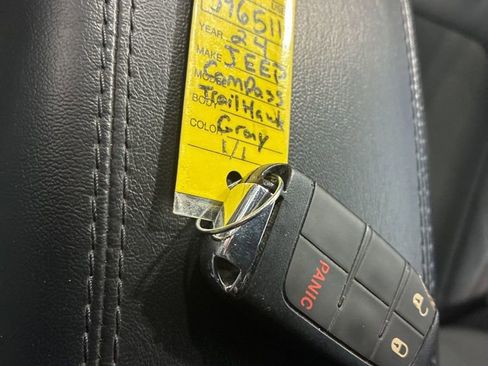 Used 2024 Jeep Compass Trailhawk AWD/4WD image 21