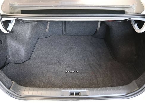 Used 2016 Nissan Altima 2.5 SL w/ 2.5 Technology Package FWD image 17