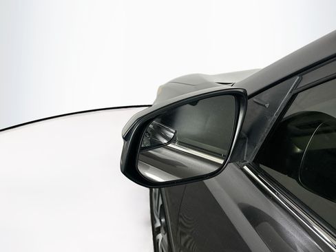 Used 2017 Toyota RAV4 LE FWD image 16