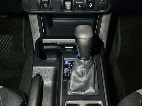 Used 2023 Toyota Tacoma TRD Sport AWD/4WD image 14