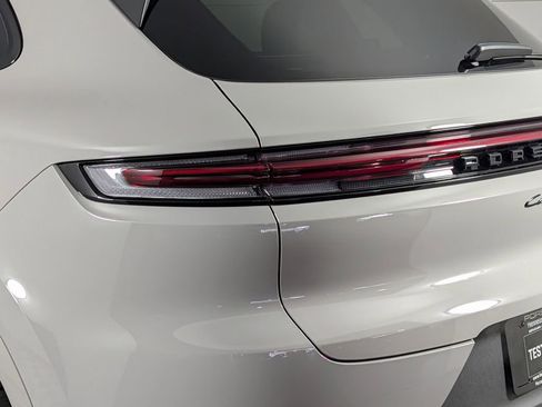 New 2026 Porsche Cayenne image 16