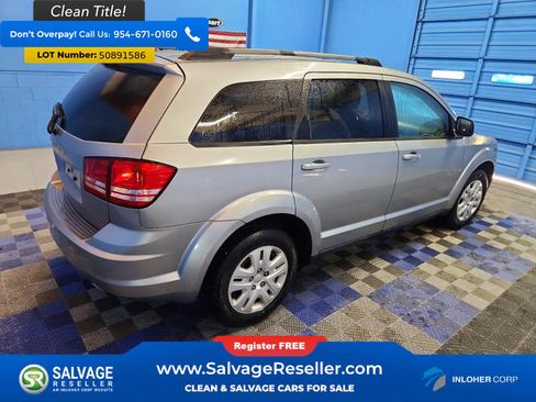 Used 2018 Dodge Journey SE FWD image 4