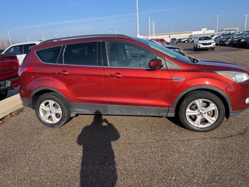 Used 2015 Ford Escape SE w/ Equipment Group 201A image 14