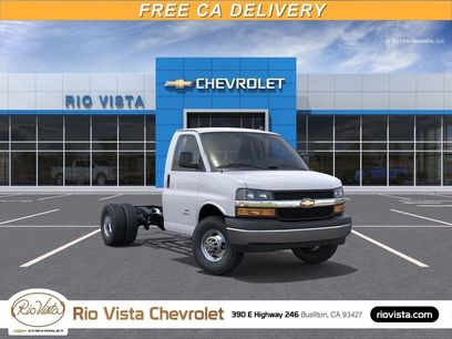 New 2026 Chevrolet Express 3500 1WT w/ Power Convenience Package