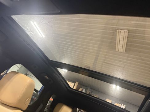 Used 2015 Cadillac SRX Luxury image 5