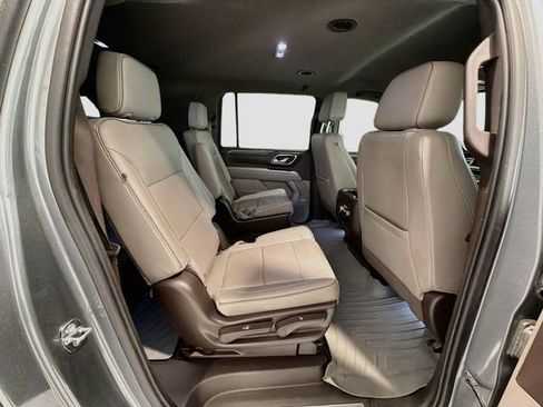 Used 2022 GMC Yukon XL SLT w/ SLT Luxury Package AWD/4WD image 26