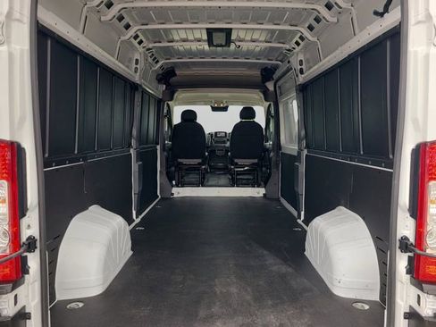 Used 2025 RAM ProMaster 3500 w/ Convenience Group image 5