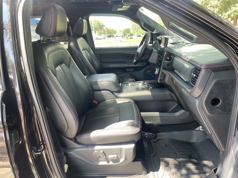 Used 2024 Ford Expedition Limited AWD/4WD image 33