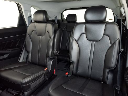 Used 2023 Kia Sorento SX AWD/4WD image 25