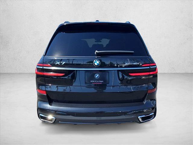 Used 2024 BMW X7 xDrive40i w/ M Sport Package AWD/4WD image 7