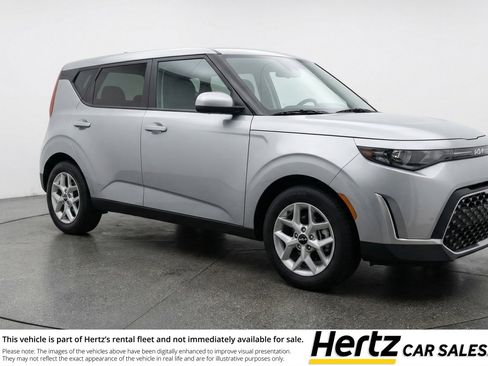 Used 2025 Kia Soul LX w/ LX Technology Package image 1
