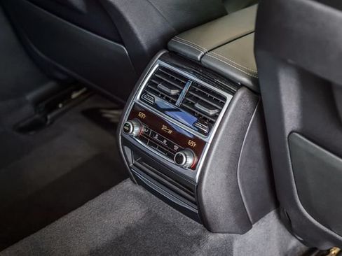Used 2019 BMW 740i w/ M Sport Package RWD image 46