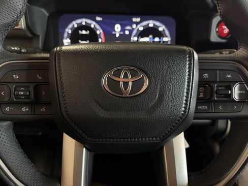 New 2026 Toyota 4Runner 4WD image 28