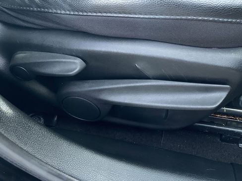 Used 2023 Jeep Compass Limited image 32