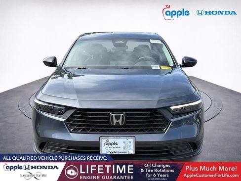 Used 2025 Honda Accord SE image 2