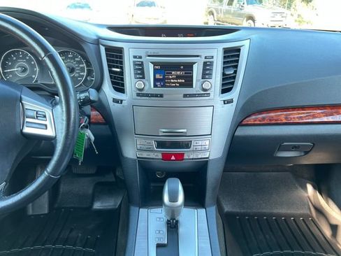 Used 2012 Subaru Outback 2.5i Limited AWD/4WD image 23