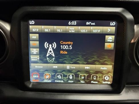 Used 2022 Jeep Gladiator Sport AWD/4WD image 34