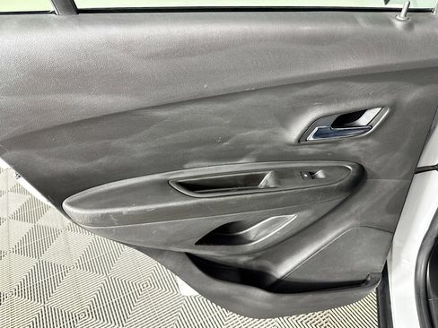 Used 2021 Chevrolet Trax LS w/ Tint and Cruise Package FWD image 42