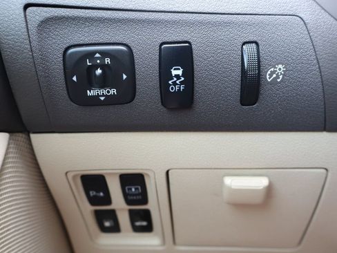 Used 2011 Lexus ES 350 FWD image 29