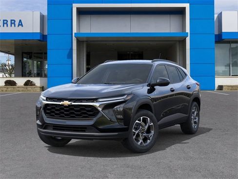 New 2026 Chevrolet Trax LT w/ Driver Confidence Package image 6