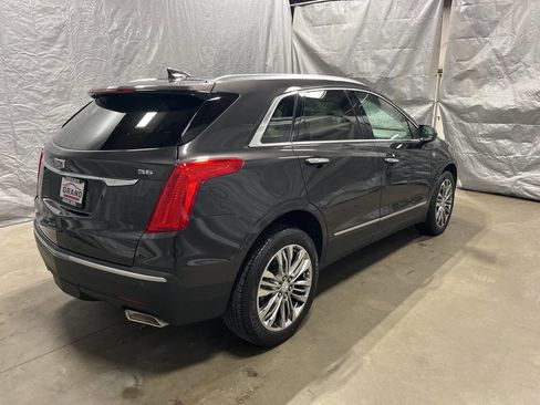 Used 2017 Cadillac XT5 Premium Luxury image 6