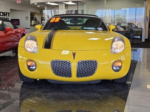 Used 2008 Pontiac Solstice Convertible w/ Preferred Package image 5