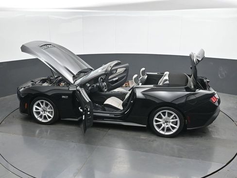 Used 2025 Ford Mustang GT Premium RWD image 51