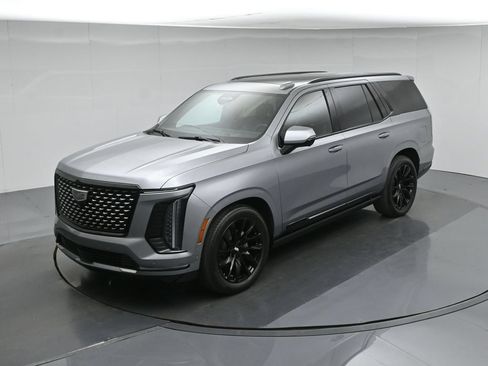 Used 2025 Cadillac Escalade Premium Luxury w/ Touring Package AWD/4WD image 44