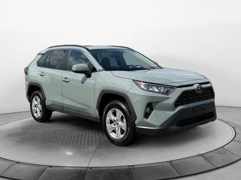 Used 2021 Toyota RAV4 XLE w/ Convenience Package AWD/4WD image 1