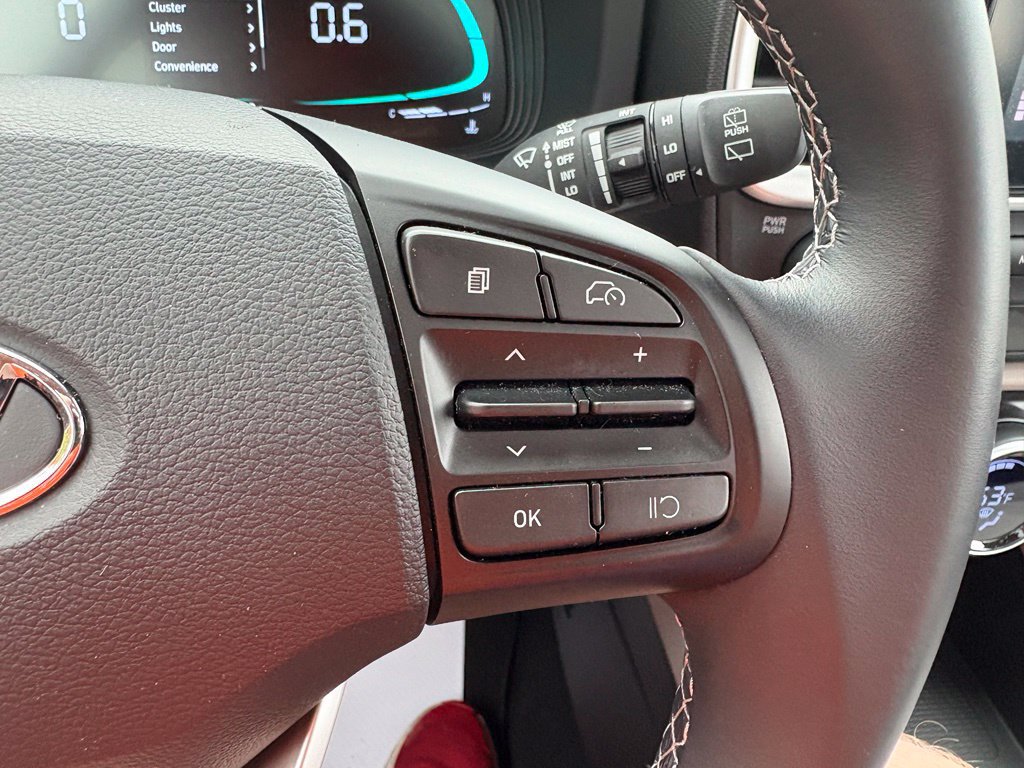 Used 2024 Hyundai Venue SEL FWD image 19