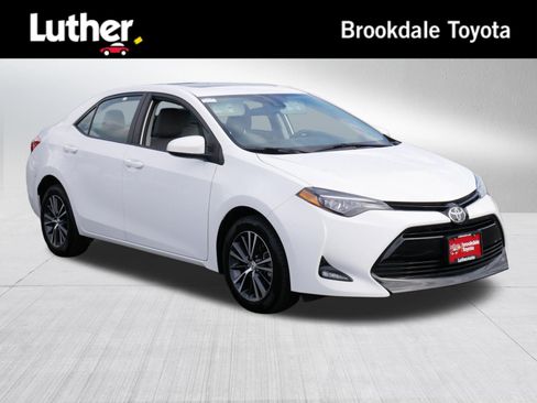 Used 2018 Toyota Corolla LE w/ LE Premium Package w/Moonroof FWD image 1