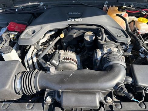 Used 2020 Jeep Wrangler Unlimited Sport S AWD/4WD image 8