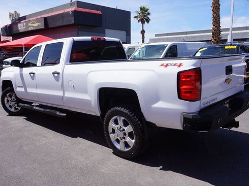 Used 2015 Chevrolet Silverado 2500 W/T AWD/4WD image 4
