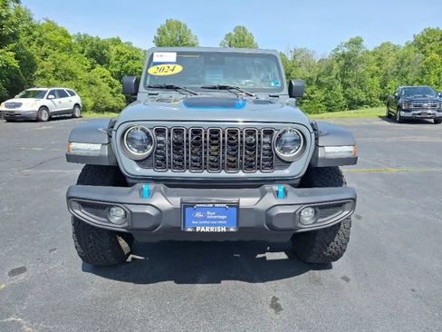 Used 2024 Jeep Wrangler Unlimited Rubicon 4xe AWD/4WD image 8