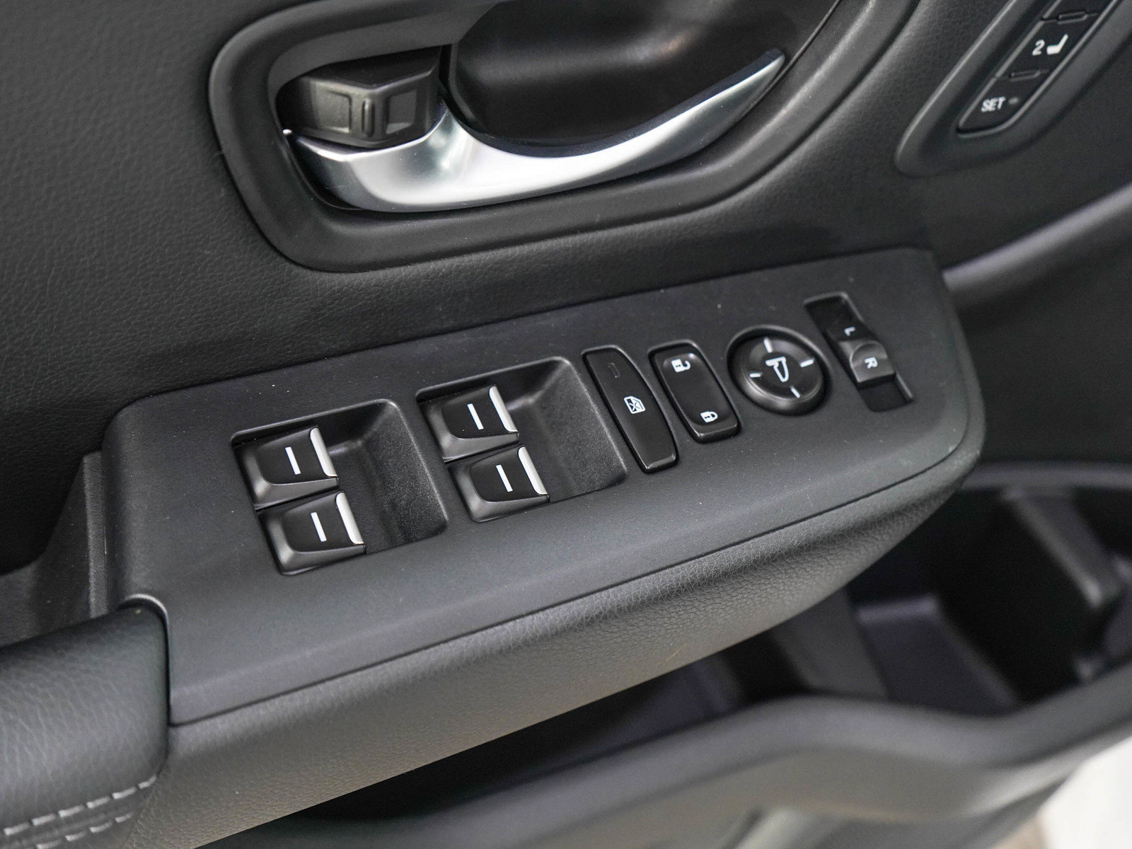 Used 2024 Honda Pilot Touring image 20