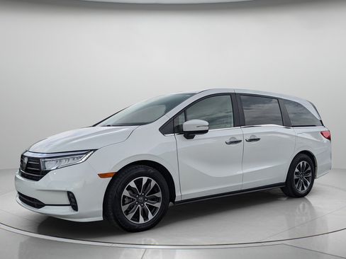 Used 2024 Honda Odyssey EX-L image 2