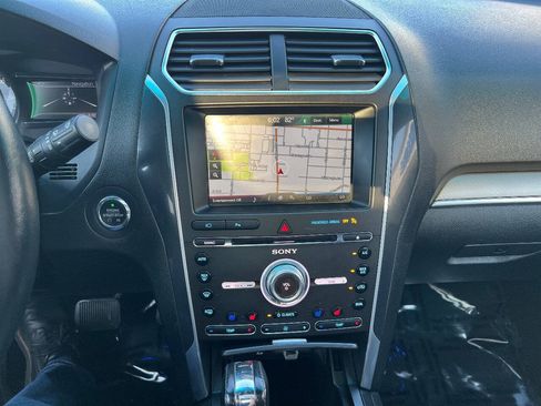 Used 2016 Ford Explorer Sport w/ Equipment Group 401A AWD/4WD image 37