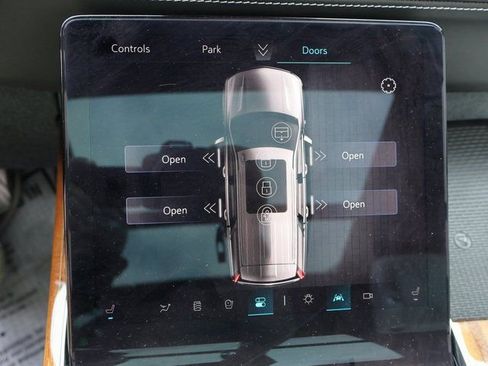 Certified 2025 Cadillac Escalade Premium Luxury Platinum image 33