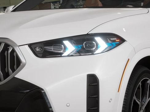 New 2026 BMW X6 xDrive40i w/ Climate Comfort Package image 6